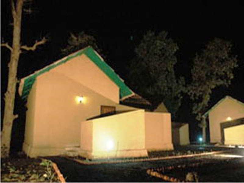 Tiger Lagoon Hotel Bandhavgarh National Park Luaran gambar